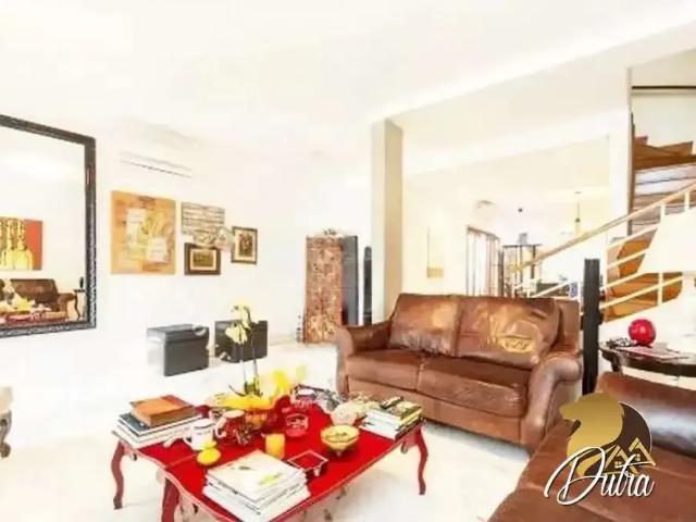 Casa / Sobrado para Venda em São Paulo/SP Vila Nova Conceição 3 Quartos