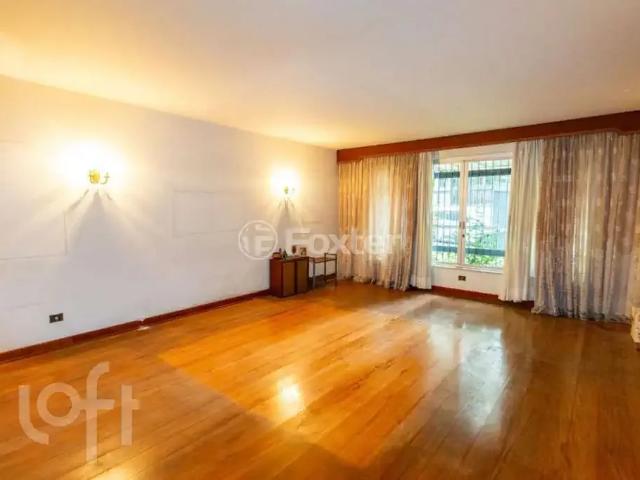 Casa / Sobrado para Venda em São Paulo/SP Vila Nova Conceição 3 Quartos