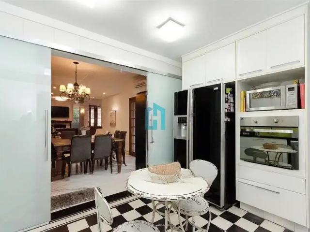 Casa / Sobrado para Venda em São Paulo/SP Vila Nova Conceição 3 Quartos