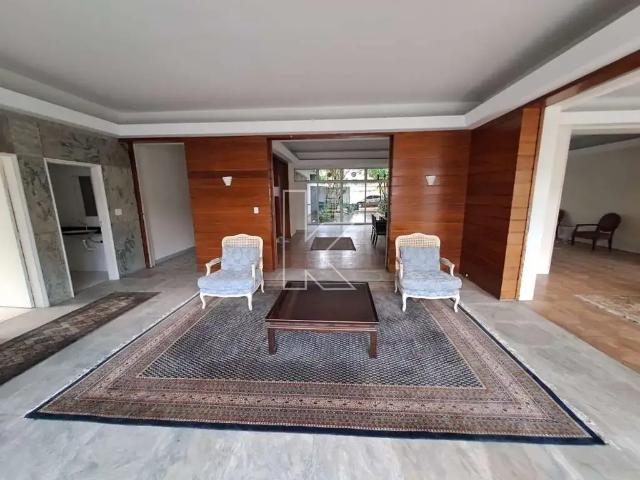 Casa / Sobrado para Venda em São Paulo/SP Vila Nova Conceição 4 Quartos