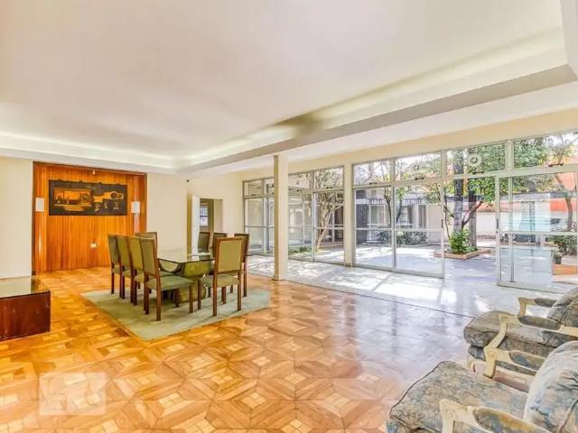 Casa / Sobrado para Venda em São Paulo/SP Vila Nova Conceição 4 Quartos