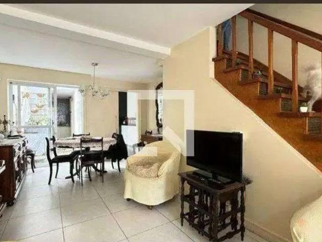 Casa / Sobrado para Venda em São Paulo/SP Vila Olímpia 3 Quartos