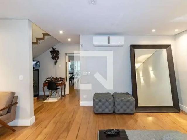 Casa / Sobrado para Venda em São Paulo/SP Vila Olímpia 3 Quartos