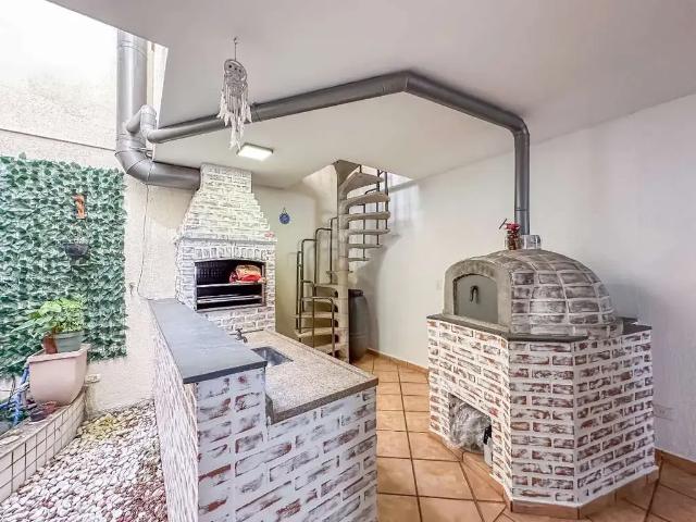 Casa / Sobrado para Venda em São Paulo/SP Vila Alpina 4 Quartos