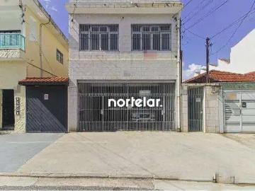 Casa à venda em Rua Vissosa - Garagem