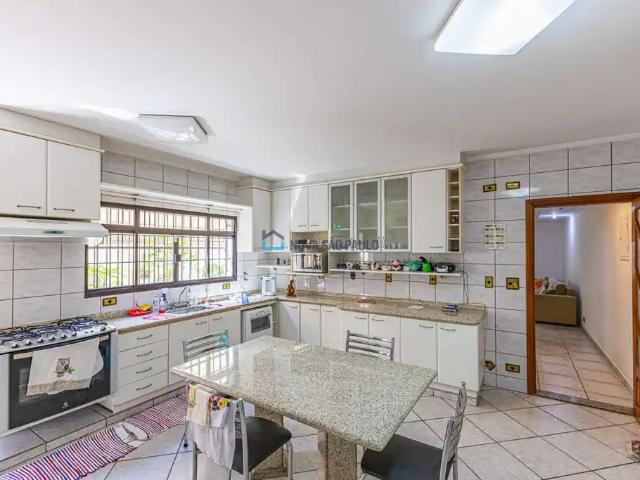 Casa / Sobrado para Venda em São Paulo/SP Vila Brasílio Machado 4 Quartos