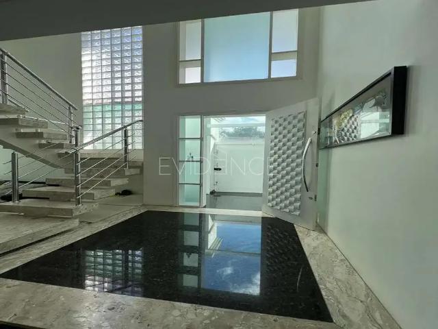 Casa / Sobrado para Venda em São Paulo/SP Vila Carrão 4 Quartos