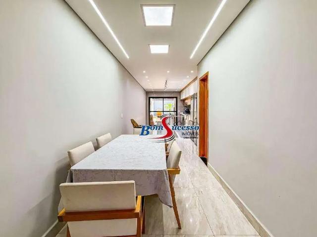 Casa / Sobrado para Venda em São Paulo/SP Vila Carrão 4 Quartos
