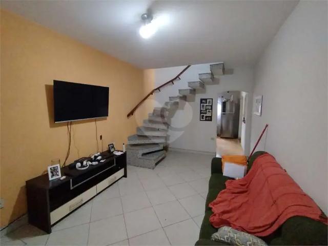 Casa / Sobrado para Venda em São Paulo/SP Vila Carrão 4 Quartos