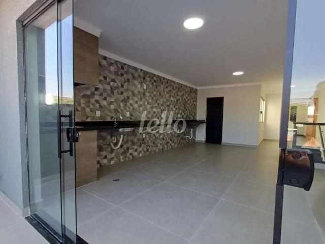 Casa / Sobrado para Venda em São Paulo/SP Vila Carrão 4 Quartos