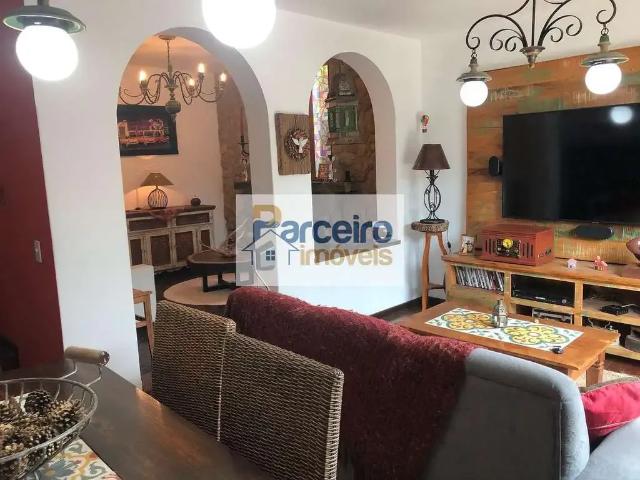 Casa / Sobrado para Venda em São Paulo/SP Vila Carrão 5 Quartos