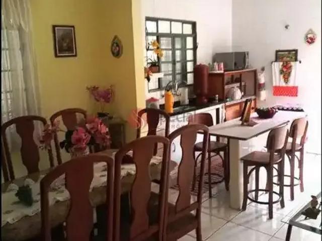 Casa / Sobrado para Venda em São Paulo/SP Vila Carrão 6 Quartos