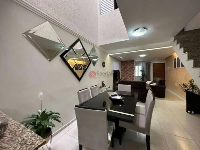 Casa / Sobrado para Venda em São Paulo/SP Vila Carrão 3 Quartos
