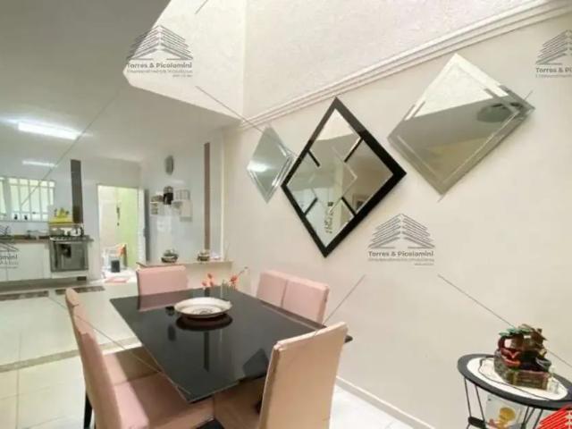 Casa / Sobrado para Venda em São Paulo/SP Vila Carrão 3 Quartos