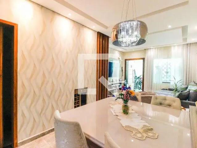 Casa / Sobrado para Venda em São Paulo/SP Vila Carrão 3 Quartos