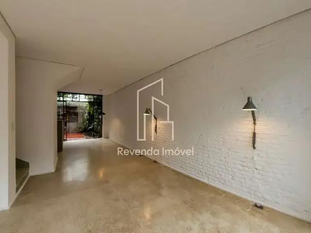 Casa / Sobrado para Venda em São Paulo/SP Vila Cordeiro 2 Quartos