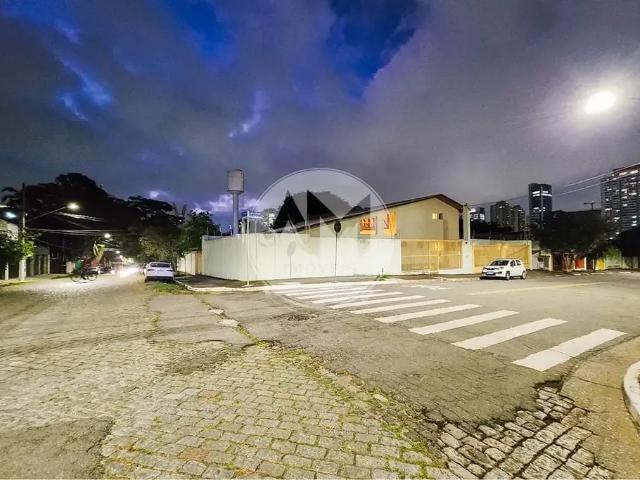 Casa / Sobrado para Venda em São Paulo/SP Vila Cordeiro 3 Quartos