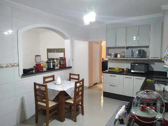Casa / Sobrado para Venda em São Paulo/SP Vila Santana 3 Quartos