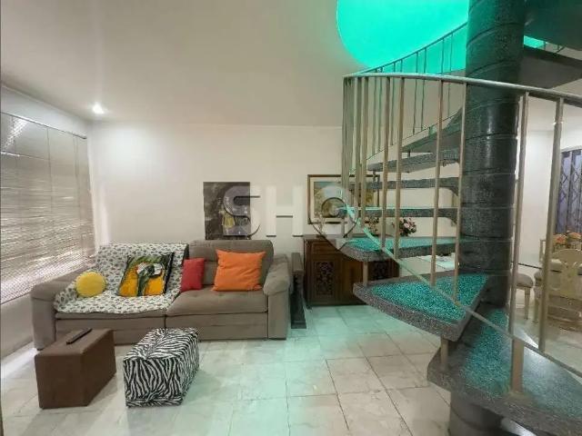 Casa / Sobrado para Venda em São Paulo/SP Água Branca 4 Quartos