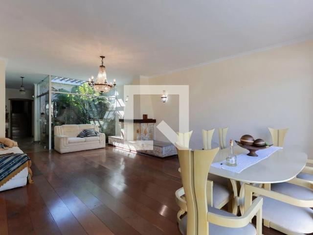 Casa / Sobrado para Venda em São Paulo/SP Água Fria 3 Quartos