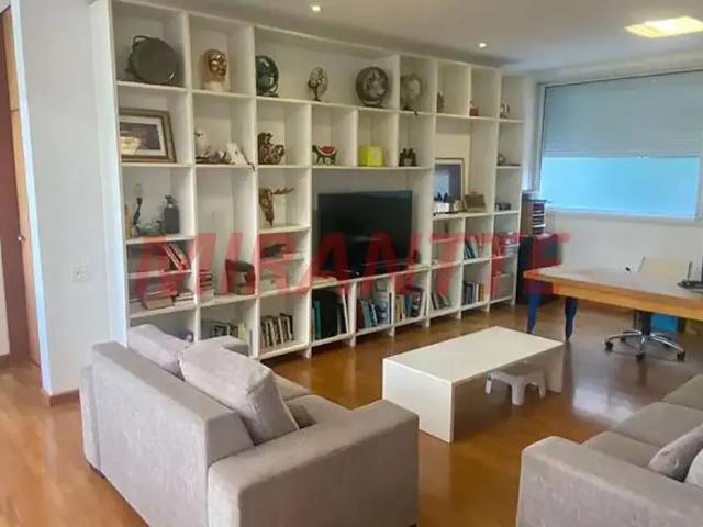 Casa / Sobrado para Venda em São Paulo/SP Alphaville 4 Quartos