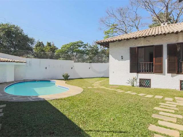 Casa / Sobrado para Venda em São Paulo/SP Alto da Boa Vista 4 Quartos