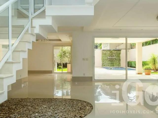 Casa / Sobrado para Venda em São Paulo/SP Alto da Boa Vista 5 Quartos