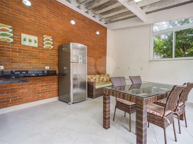 Casa / Sobrado para Venda em São Paulo/SP Alto da Boa Vista 6 Quartos