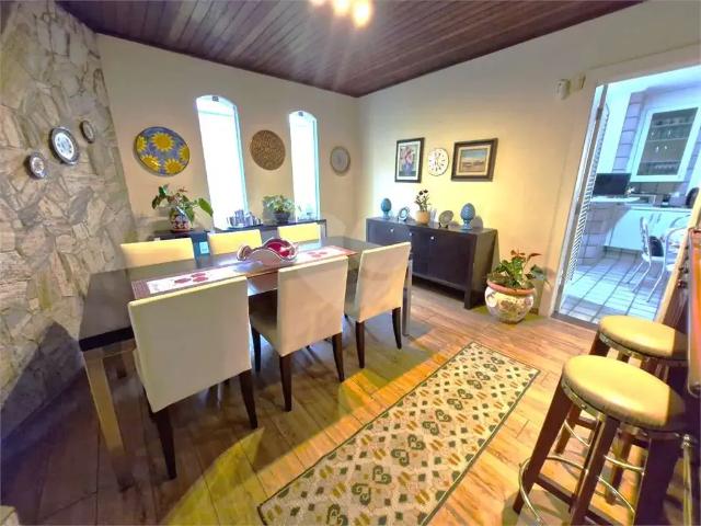 Casa / Sobrado para Venda em São Paulo/SP Alto da Boa Vista 3 Quartos
