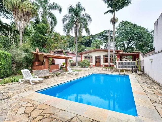 Casa / Sobrado para Venda em São Paulo/SP Alto da Boa Vista 3 Quartos