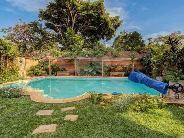 Casa / Sobrado para Venda em São Paulo/SP Alto da Boa Vista 4 Quartos