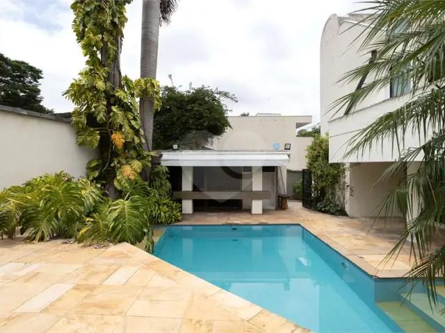 Casa / Sobrado para Venda em São Paulo/SP Alto da Lapa 4 Quartos