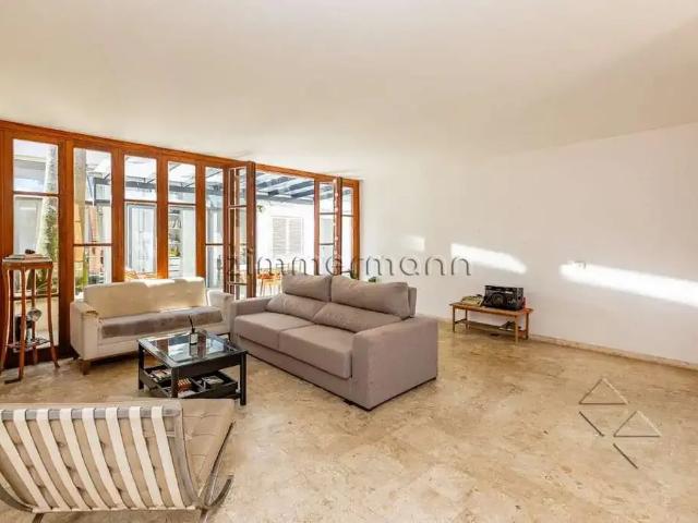Casa / Sobrado para Venda em São Paulo/SP Alto de Pinheiros 4 Quartos