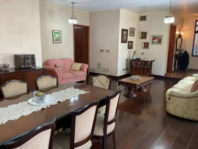 Casa / Sobrado para Venda em São Paulo/SP Alto de Pinheiros 4 Quartos