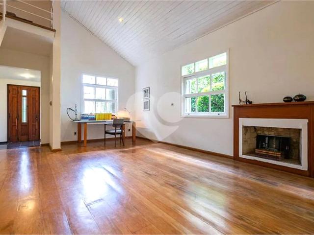 Casa / Sobrado para Venda em São Paulo/SP Alto de Pinheiros 4 Quartos