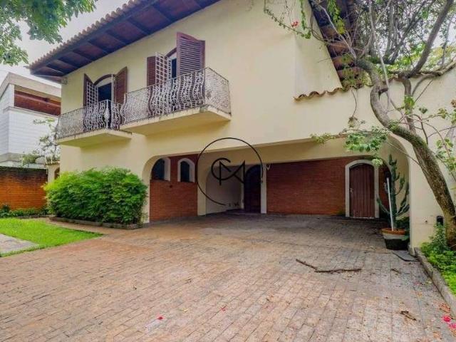 Casa / Sobrado para Venda em São Paulo/SP Alto de Pinheiros 4 Quartos