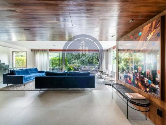 Casa / Sobrado para Venda em São Paulo/SP Alto de Pinheiros 4 Quartos