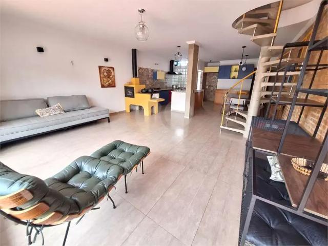 Casa / Sobrado para Venda em São Paulo/SP Alto de Pinheiros 4 Quartos