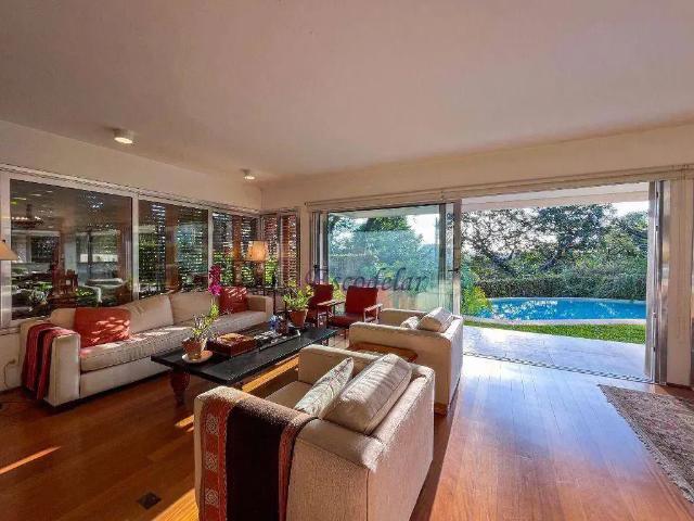 Casa / Sobrado para Venda em São Paulo/SP Alto de Pinheiros 4 Quartos