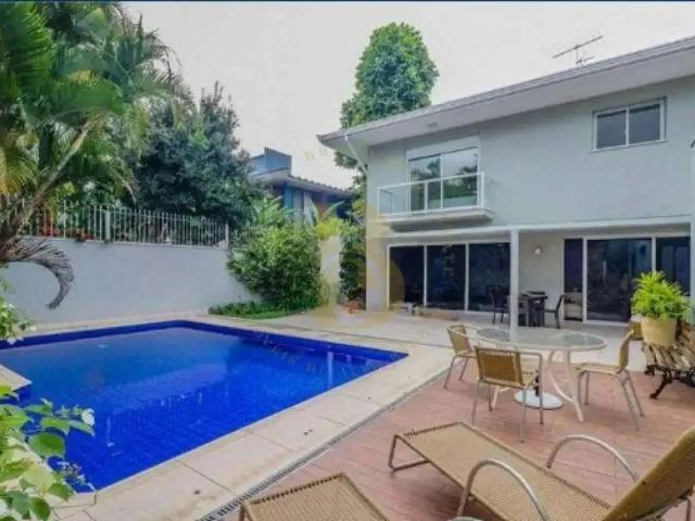 Casa / Sobrado para Venda em São Paulo/SP Alto de Pinheiros 4 Quartos