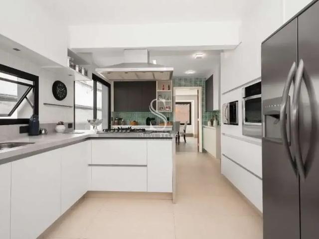 Casa / Sobrado para Venda em São Paulo/SP Alto de Pinheiros 4 Quartos