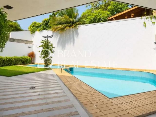 Casa / Sobrado para Venda em São Paulo/SP Alto de Pinheiros 5 Quartos