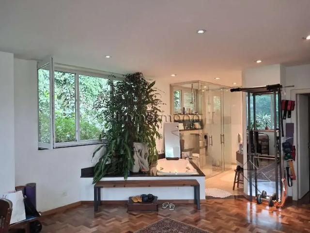 Casa / Sobrado para Venda em São Paulo/SP Alto de Pinheiros 5 Quartos