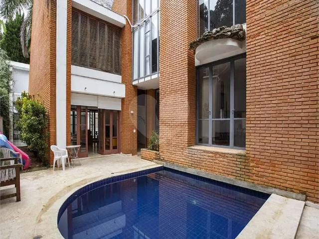 Casa / Sobrado para Venda em São Paulo/SP Alto de Pinheiros 4 Quartos