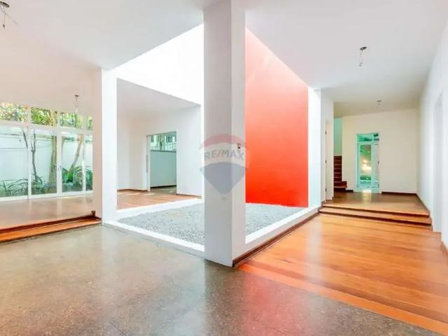 Casa / Sobrado para Venda em São Paulo/SP Alto de Pinheiros 6 Quartos