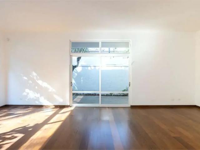 Casa / Sobrado para Venda em São Paulo/SP Alto de Pinheiros 6 Quartos