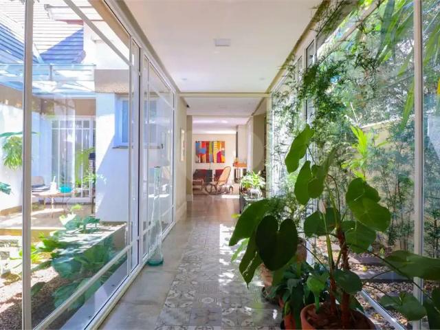 Casa / Sobrado para Venda em São Paulo/SP Alto de Pinheiros 3 Quartos