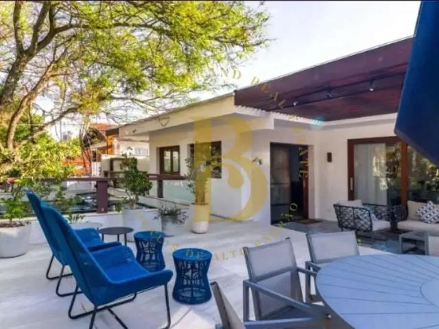 Casa / Sobrado para Venda em São Paulo/SP Alto de Pinheiros 3 Quartos