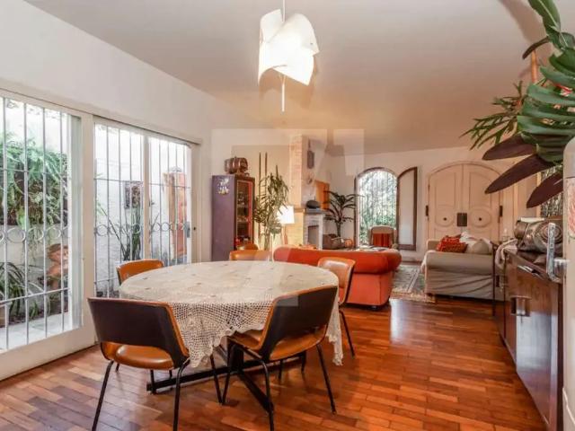 Casa / Sobrado para Venda em São Paulo/SP Alto de Pinheiros 3 Quartos