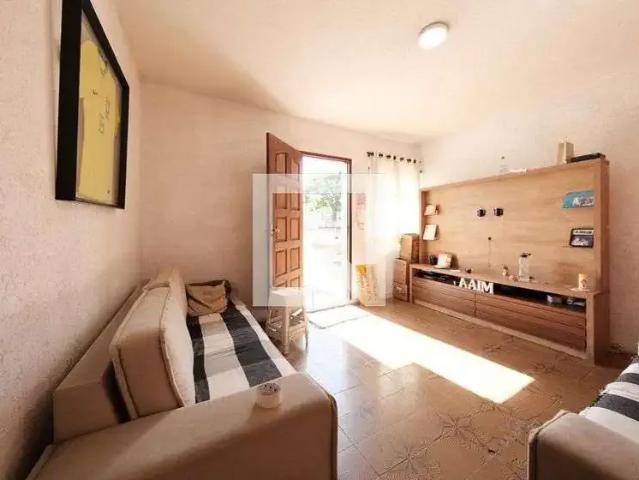 Casa / Sobrado para Venda em São Paulo/SP Artur Alvim 4 Quartos